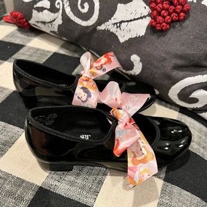 ABT black tap shoes. Girls 9.5